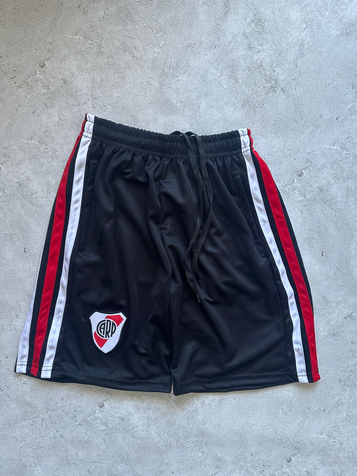 SHORT RIVER PLATE